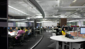 Singapore-Open-Office-workstation (1) by . 