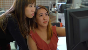 Singapore-Open-Office-workstation (4) by . 