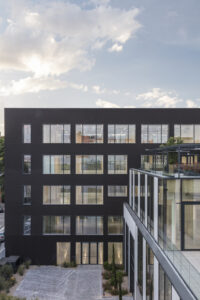 1091-n122-a3digital by Array. 